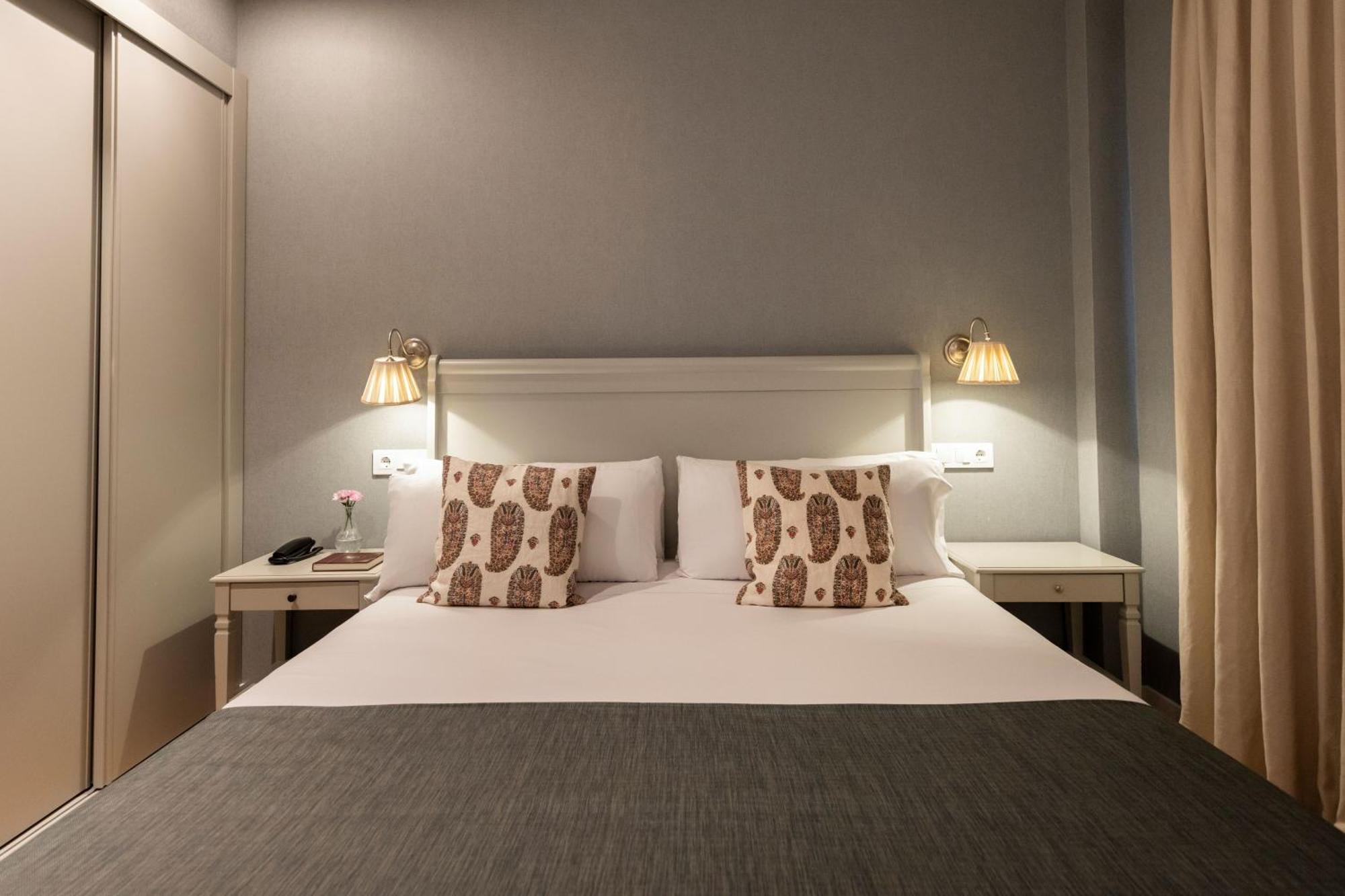 Pax Hotel